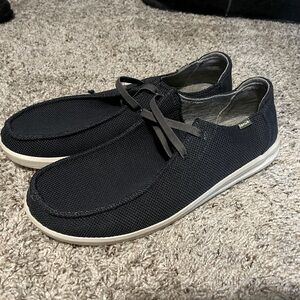 Men’s Sanuks, size 12